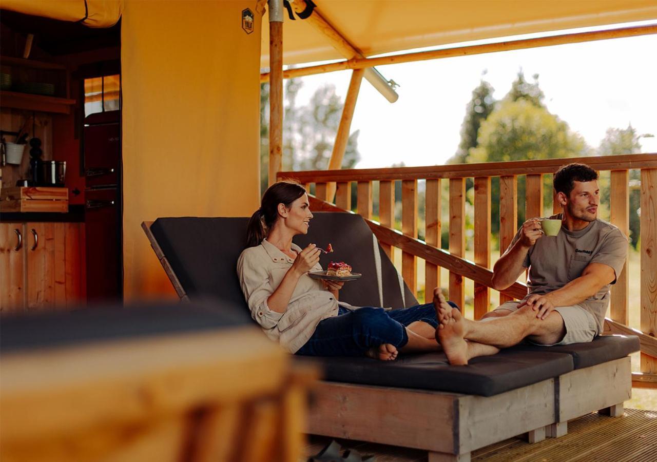 AZUR Camping Schwäbische Alb Sonnenbühl Exterior foto