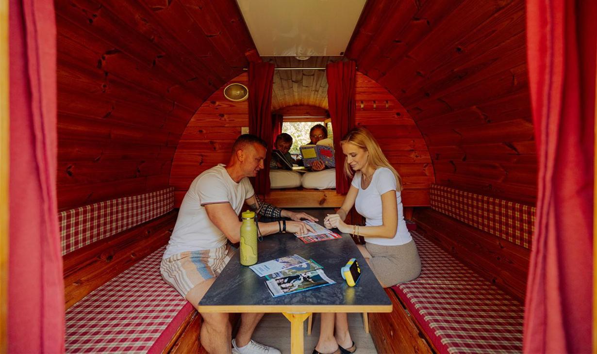 AZUR Camping Schwäbische Alb Sonnenbühl Exterior foto